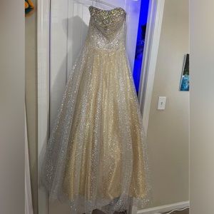Size small prom dress